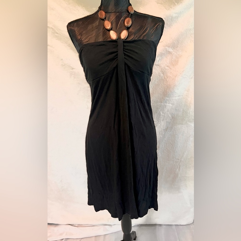 Elegant Black Sleeveless Dress